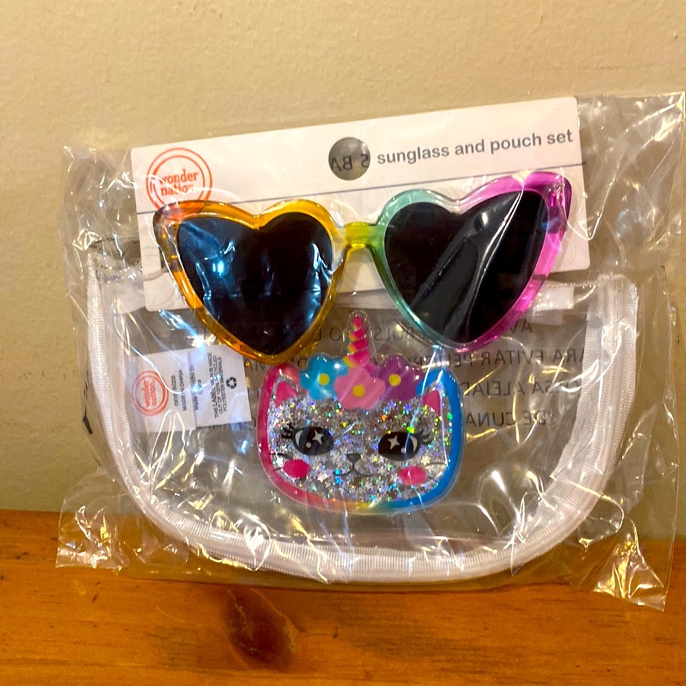 Wonder Nation Multi color heart shaped sunglasses w/ pouch set NIP